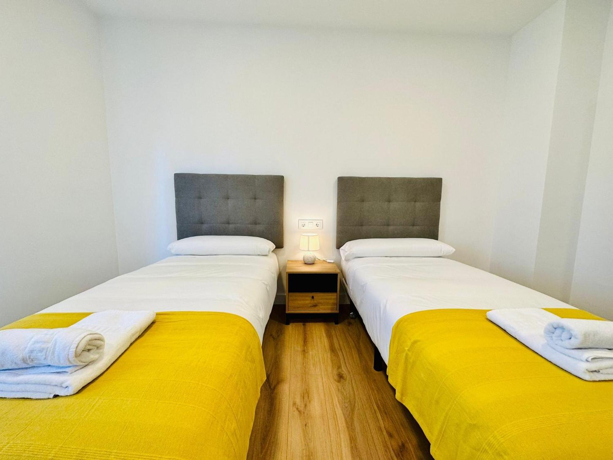 Apartamentos La Muralla Grupo Ac Gestion Cadiz Dış mekan fotoğraf