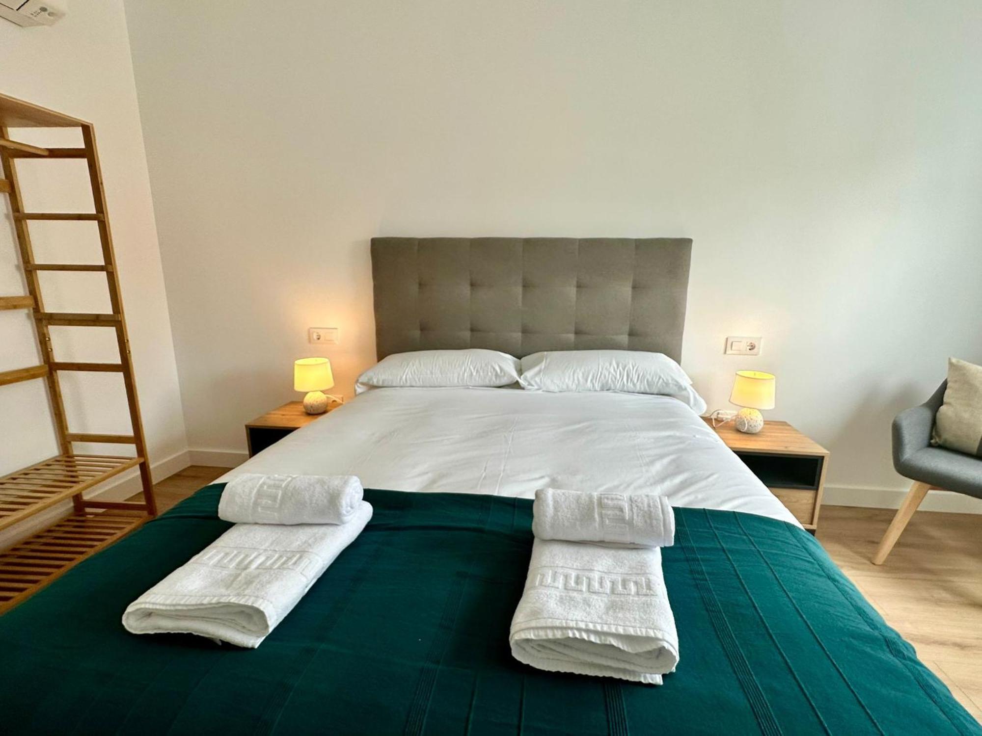 Apartamentos La Muralla Grupo Ac Gestion Cadiz Dış mekan fotoğraf